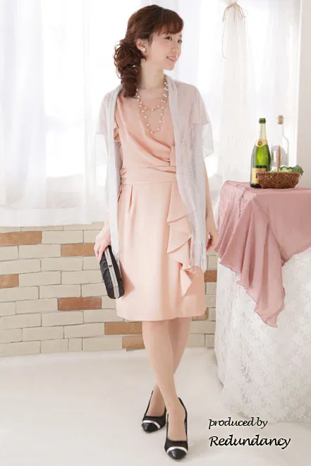 ピンクの縦リボンウエストマークドレス