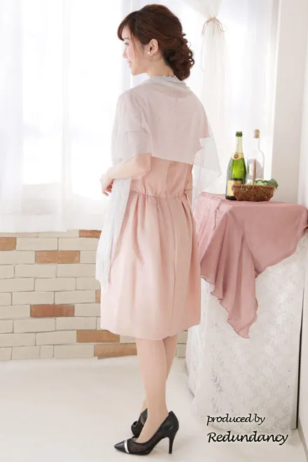 ピンクの縦リボンウエストマークドレス