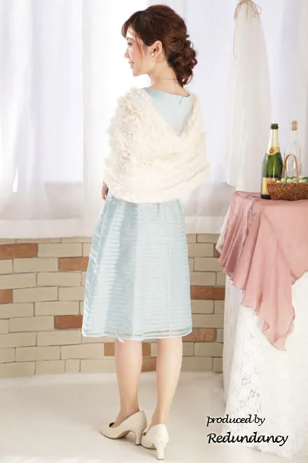 ブルーのシアーボーダー切替ノースリーブドレス