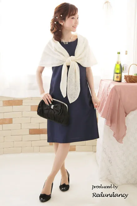 ネイビー×ホワイトのバックレース切替ドレス