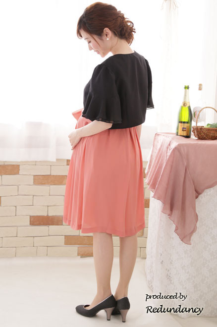 ピンクのパールビジュー付きウエストリボンドレス