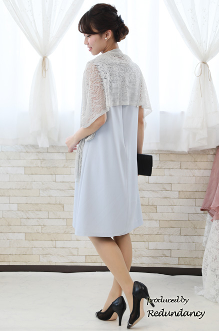 ブルーのショルダーリボンマットドレス