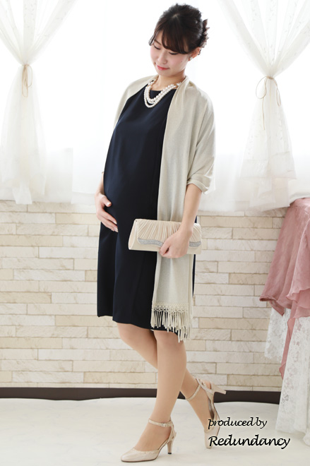 ネイビーのレース切替バックリボンドレス