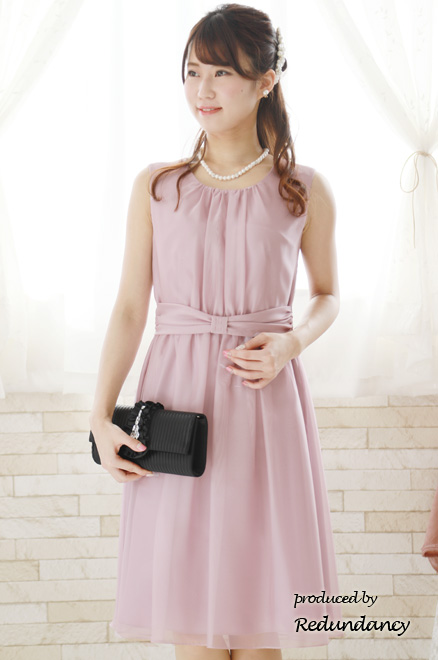 ラベンダーピンクのウエストマークギャザードレス