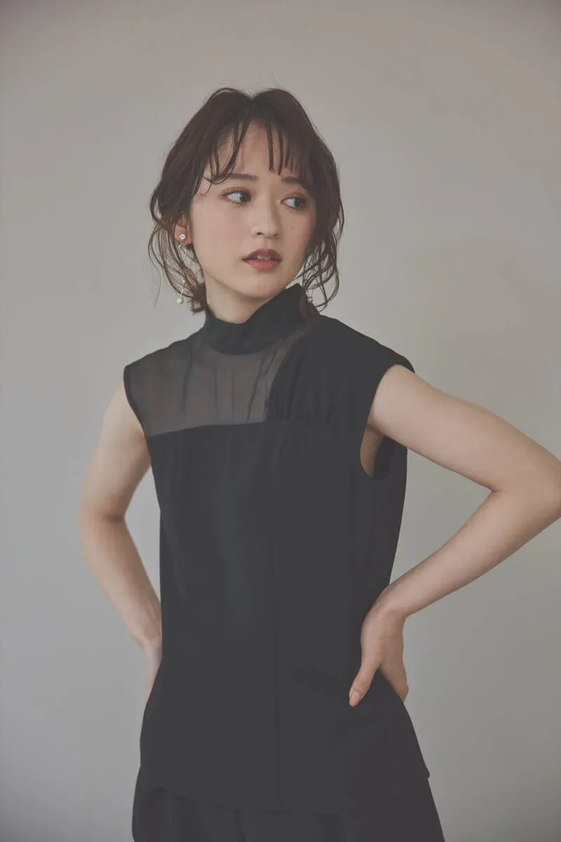 ブラックのワイドパンツセットアップドレス