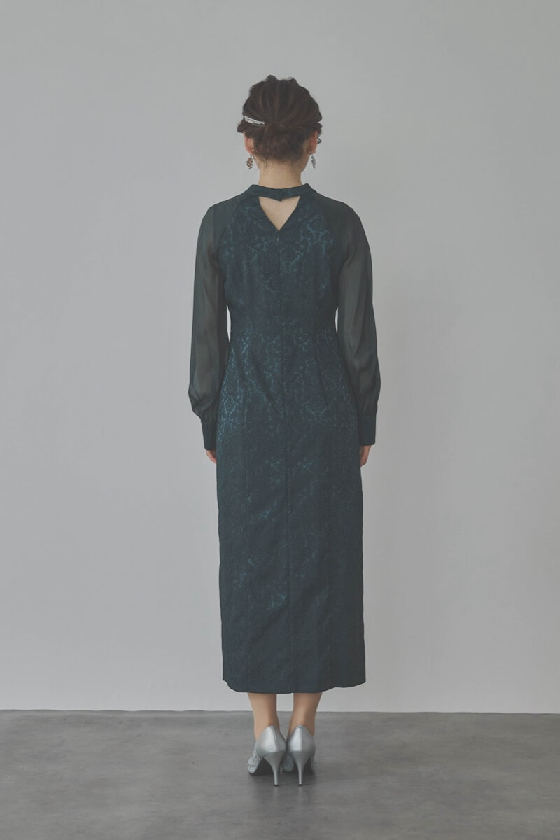 グリーンのジャガードタイトラインドレス