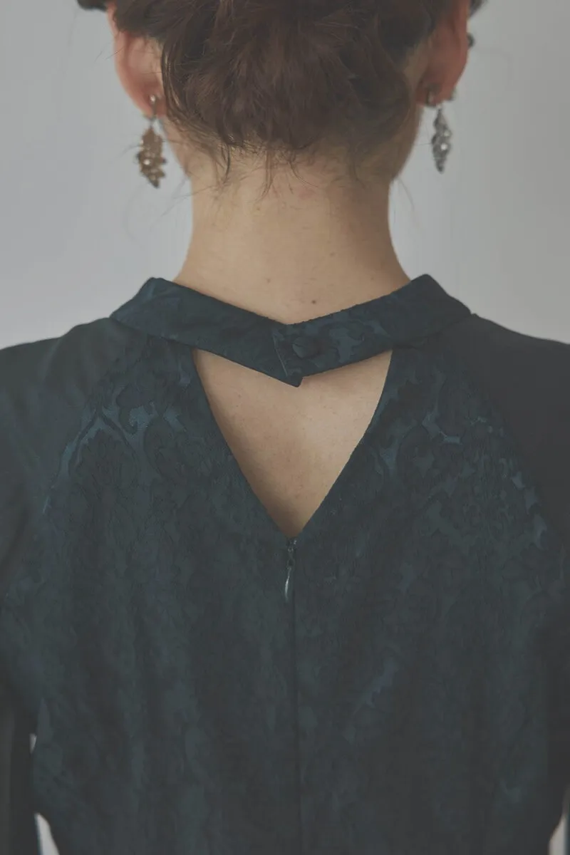 グリーンのジャガードタイトラインドレス