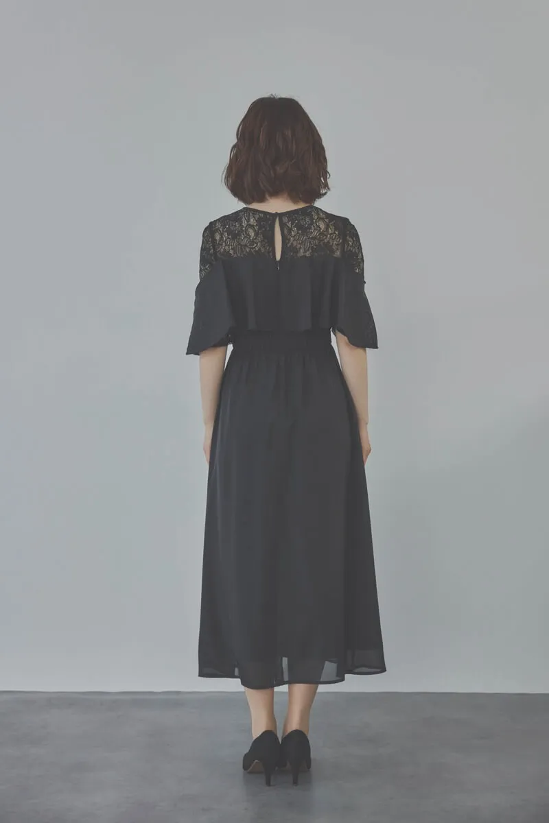 ブラックの2WAYスリーブティアードドレス