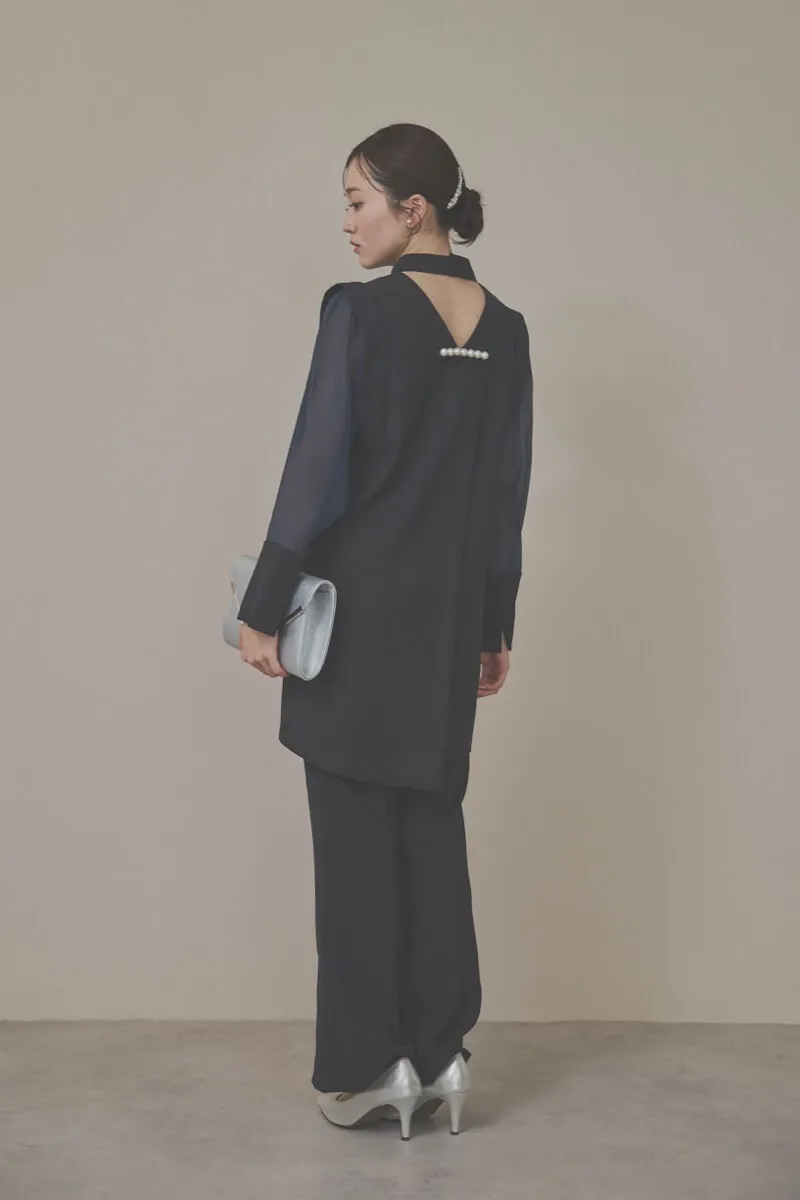 ネイビーのバックパールセットアップパンツドレス