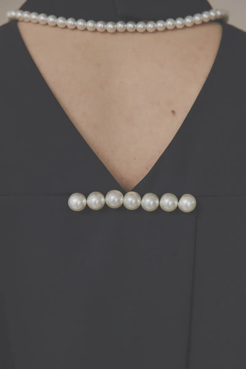 ネイビーのバックパールセットアップパンツドレス