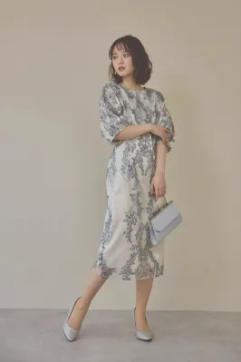 シルバーのリーフ刺繍デザインコクーンドレス /Select Shop