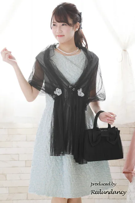 ライトブルーのフレンチスリーブドレープドレス