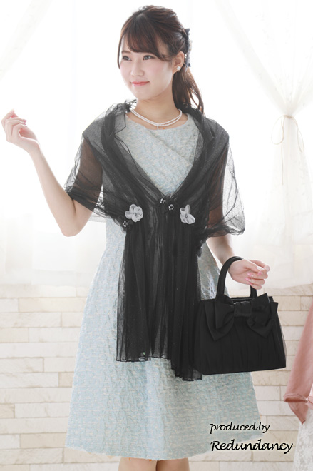 ライトブルーのフレンチスリーブドレープドレス