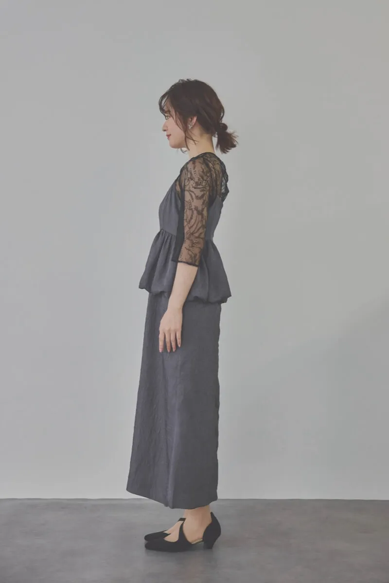 ネイビーのバルーンぺプラムセットアップドレス