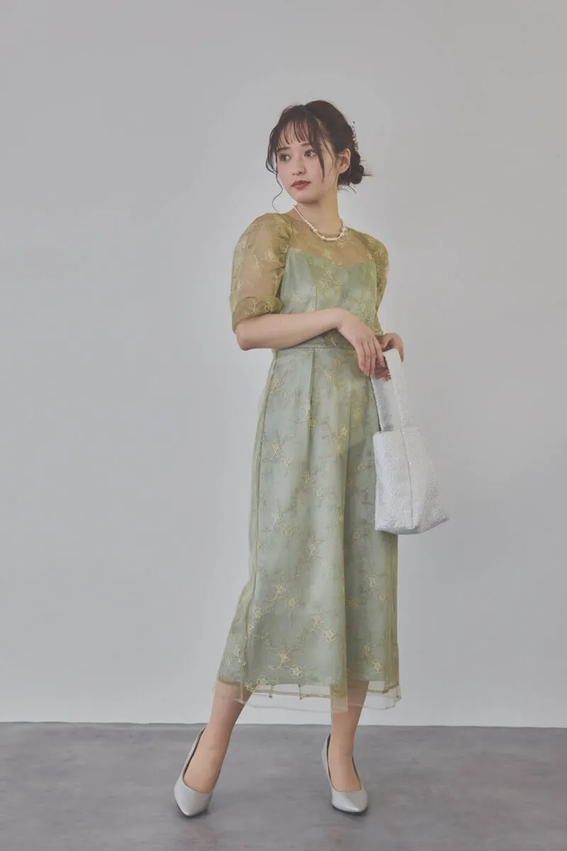 ミントのボリュームスリーブラメチュールドレス
