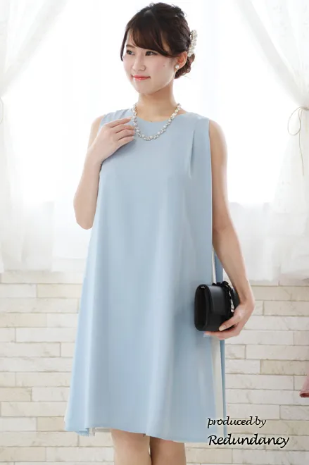 ブルー×ホワイトの配色Aラインドレス