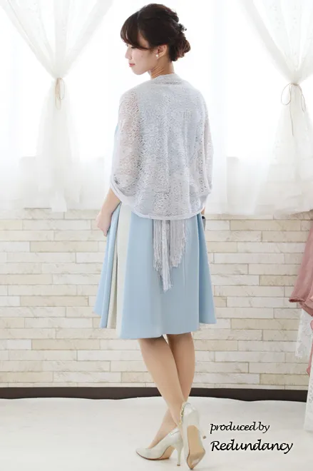 ブルー×ホワイトの配色Aラインドレス