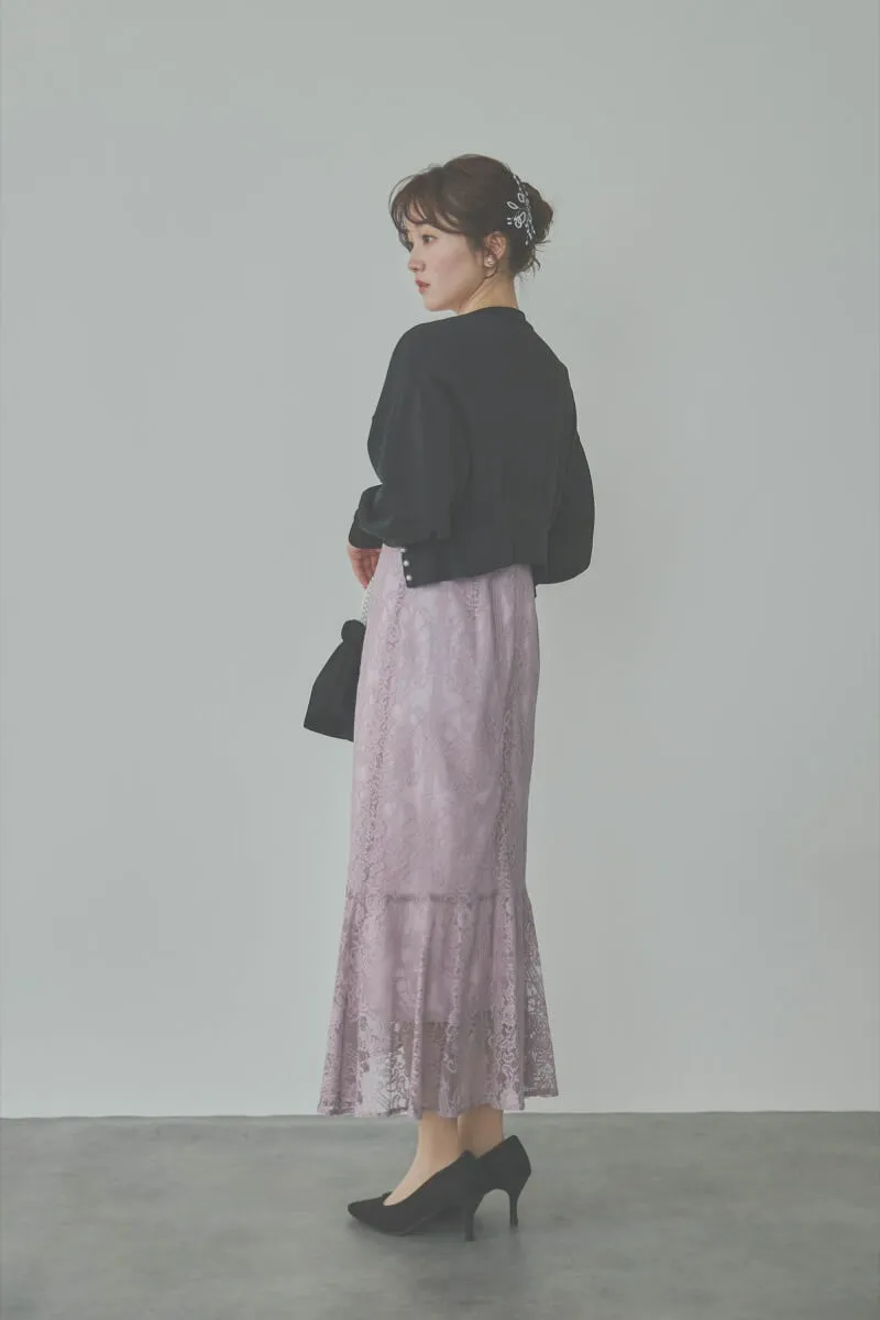 ピンクのファインレースドレス