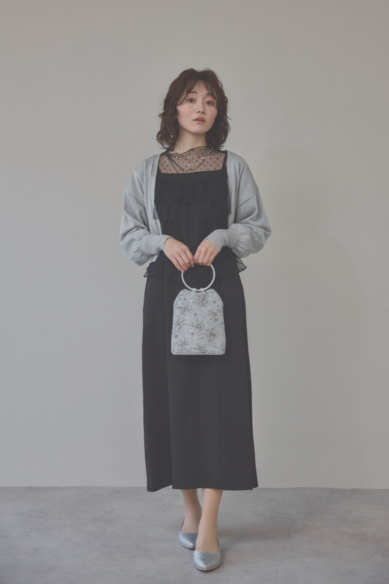 ブラックのドットチュールトップスドレス