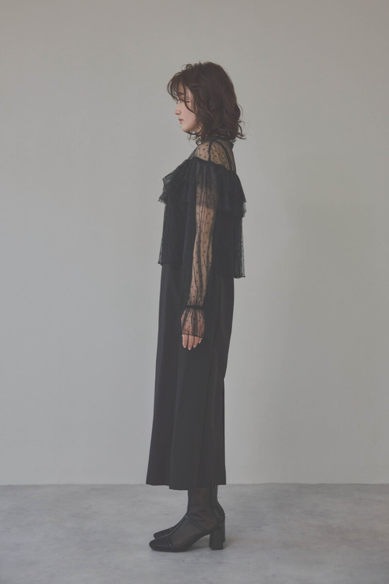 ブラックのドットチュールトップスドレス