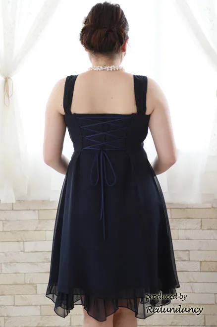 ネイビーのフリルスカートラメドレス