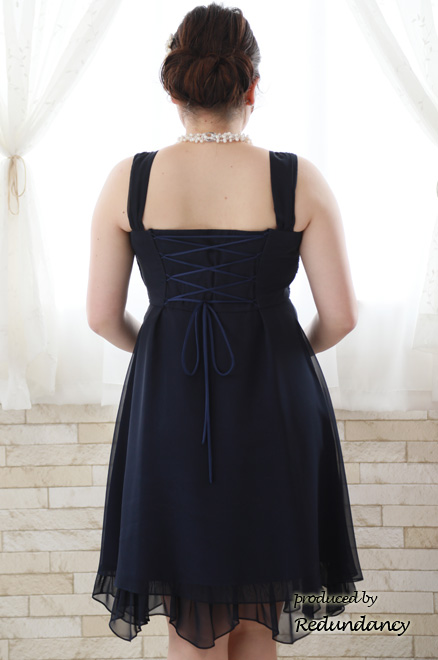 ネイビーのフリルスカートラメドレス