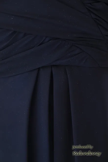 ネイビーのフリルスカートラメドレス