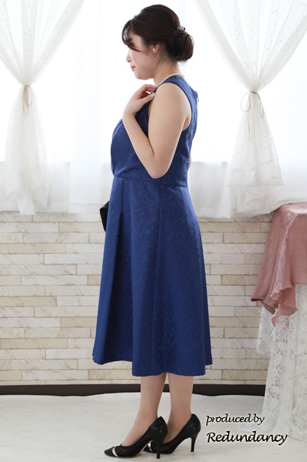 ブラックの織柄フォーマルロングドレス