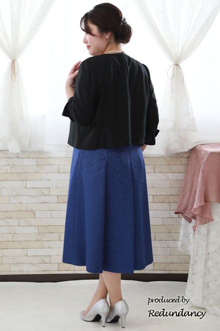 ブラックの織柄フォーマルロングドレス