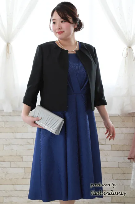 ブラックの織柄フォーマルロングドレス