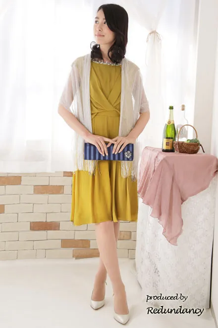 ブルーのストライプ柄バッグ