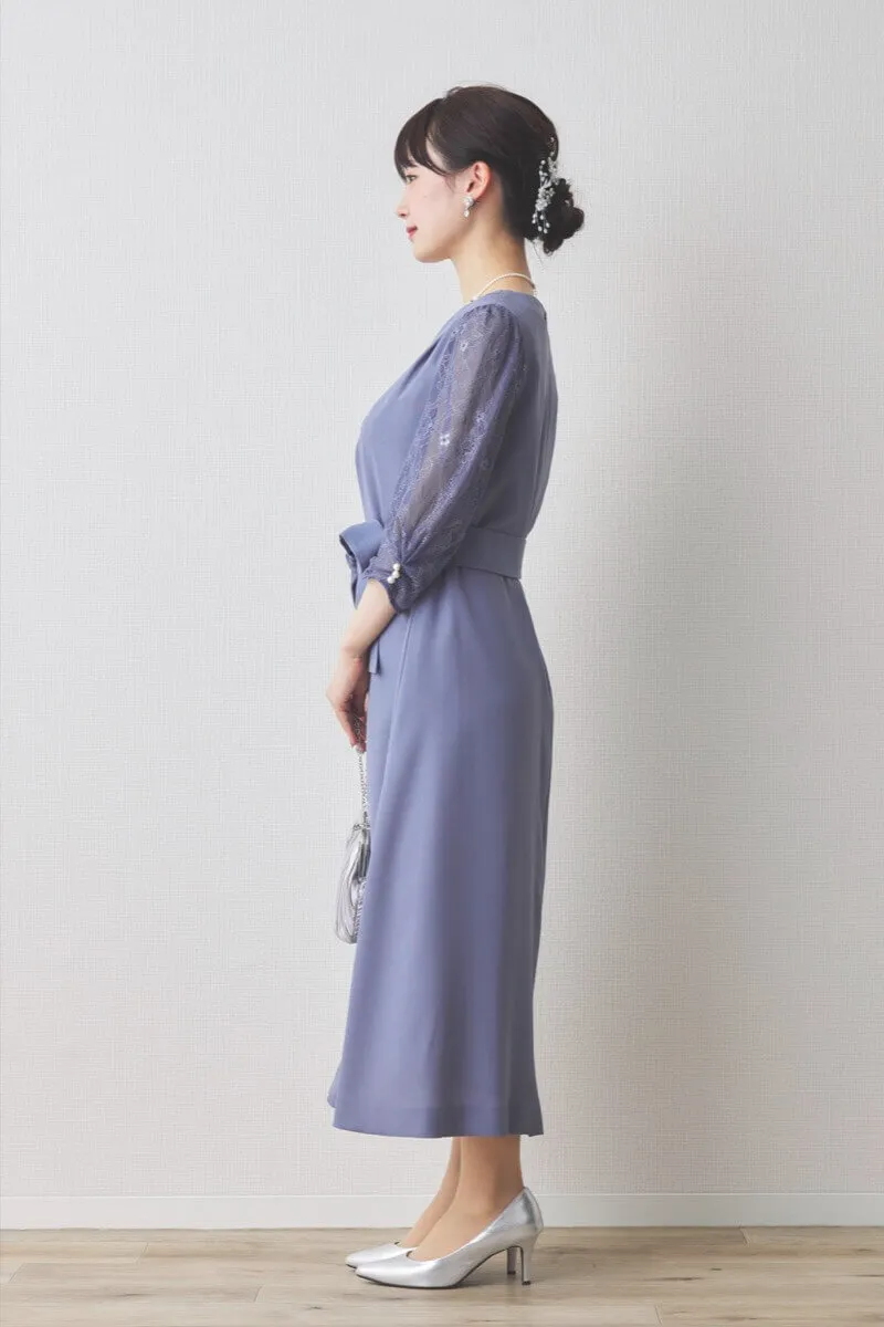 ブルーのレース袖Aラインドレス