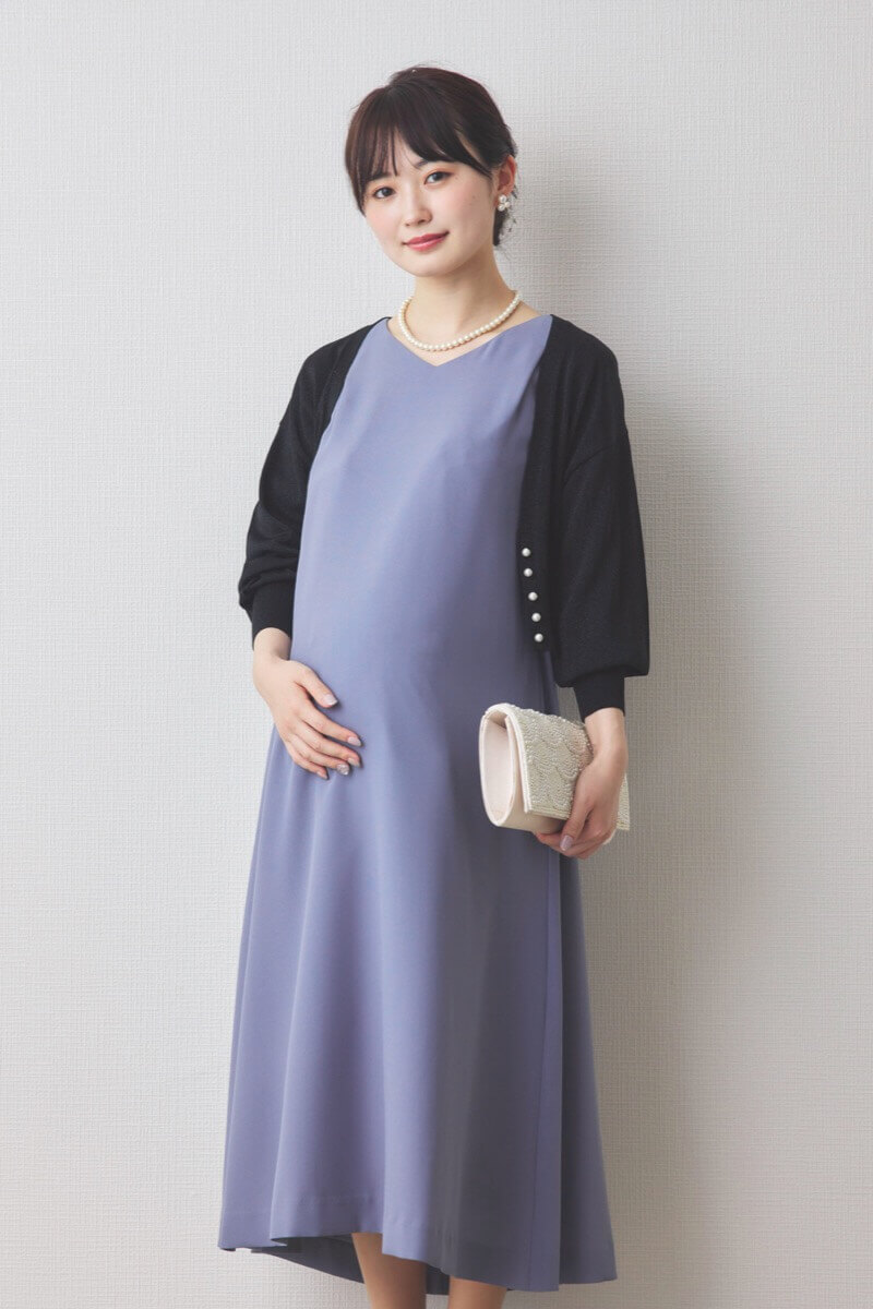 ブルーのレース袖Aラインドレス