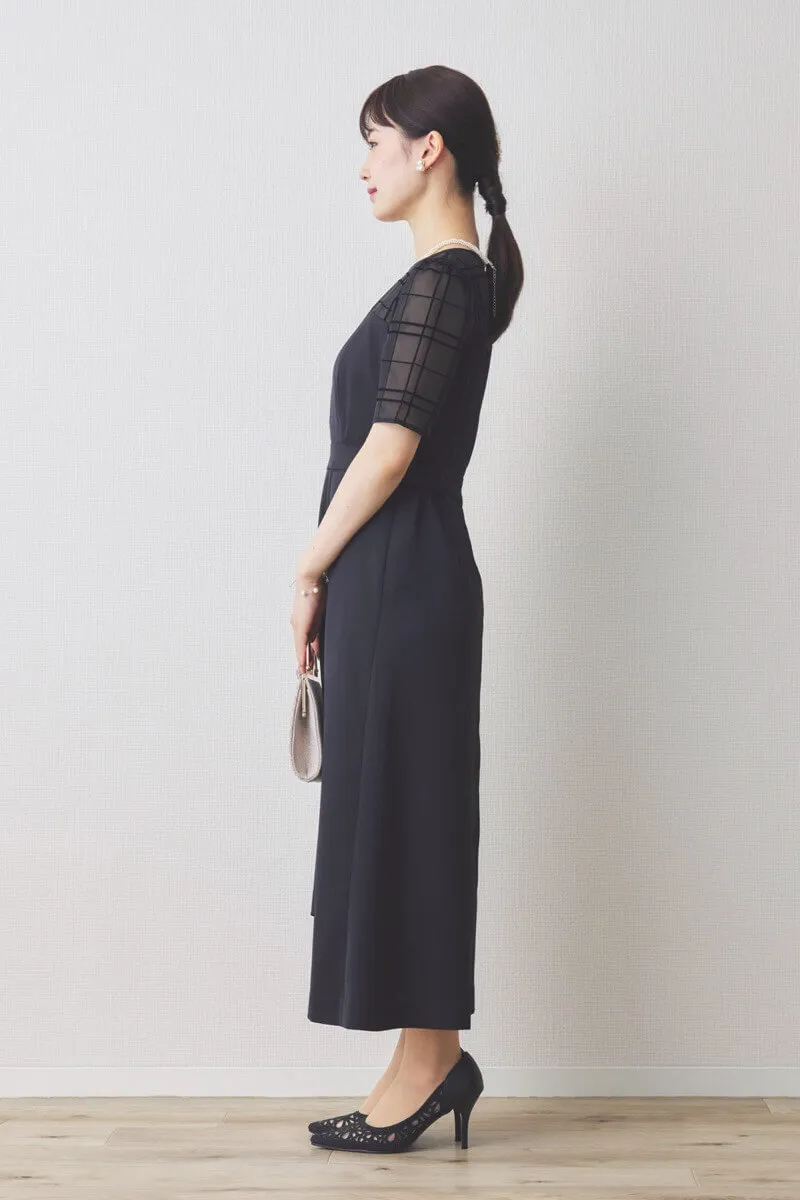 ブラックのチェックデザインペンシルドレス