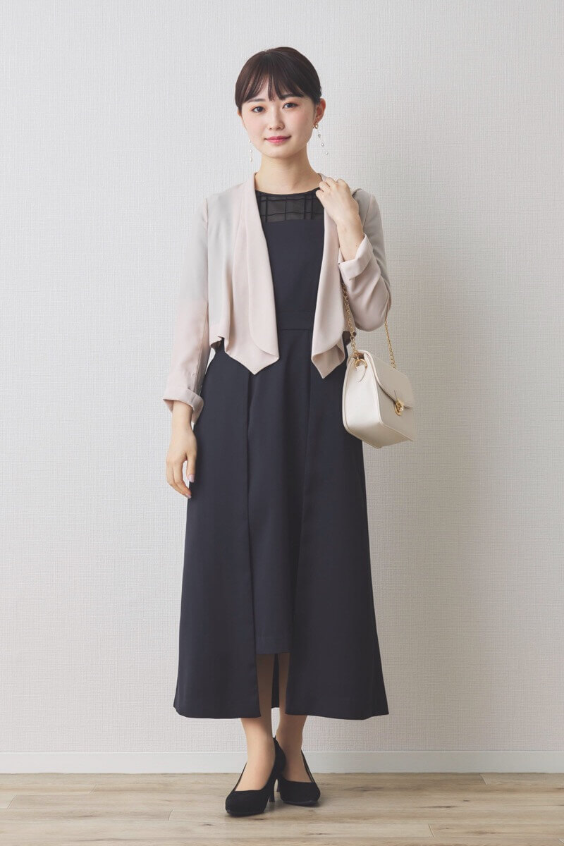 ブラックのチェックデザインペンシルドレス