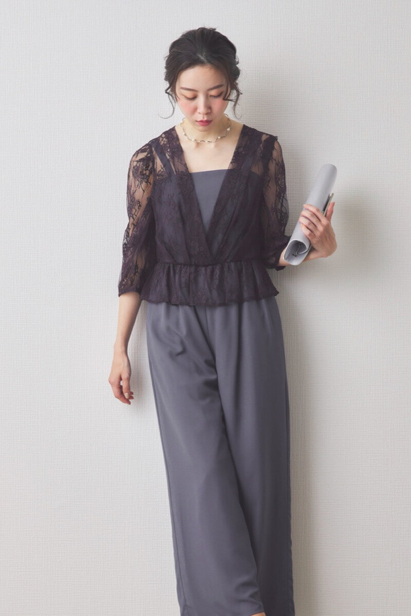 ダルブルーのレースコンビパンツドレス