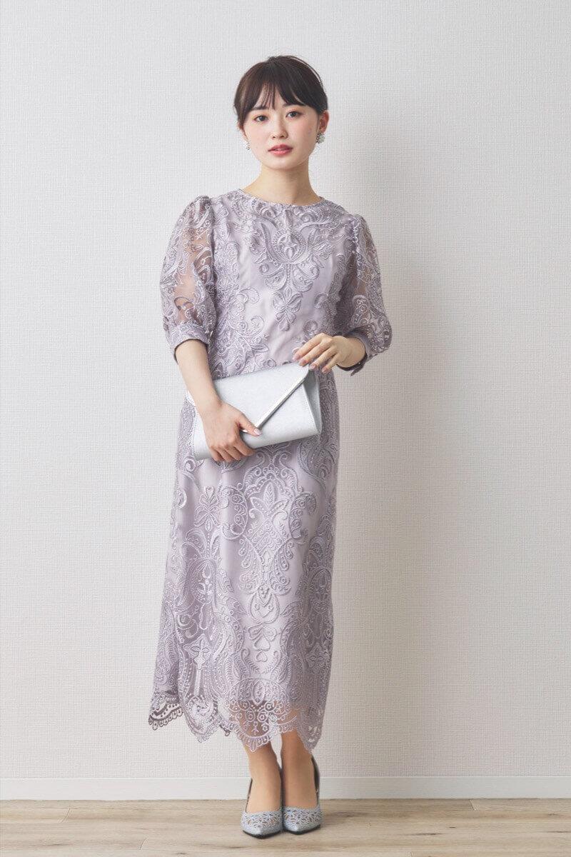 ラベンダーのエンブロイダリーコクーンドレス