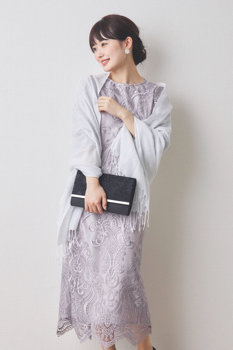 ラベンダーのエンブロイダリーコクーンドレス