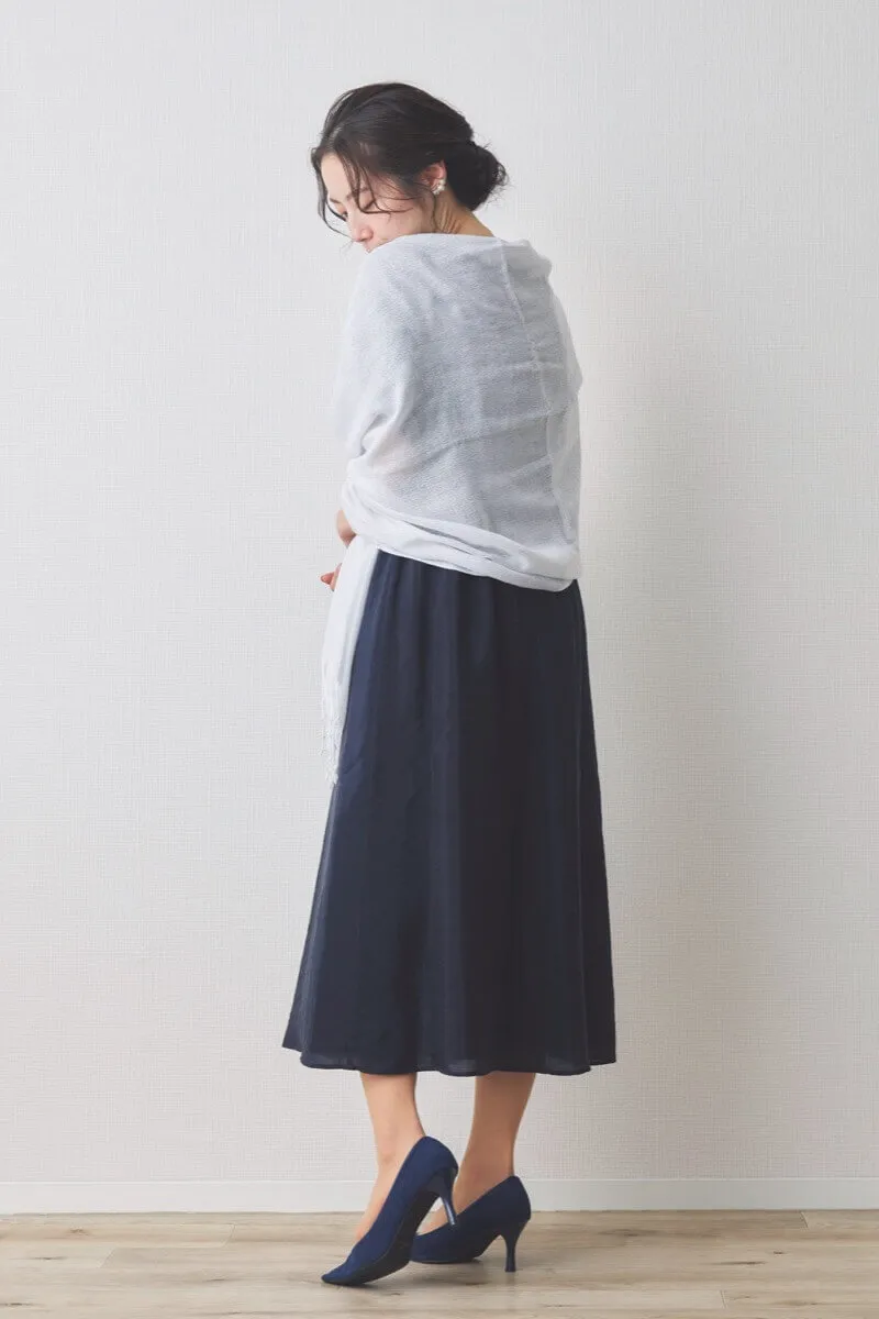 ネイビーのレースカシュクールドレス