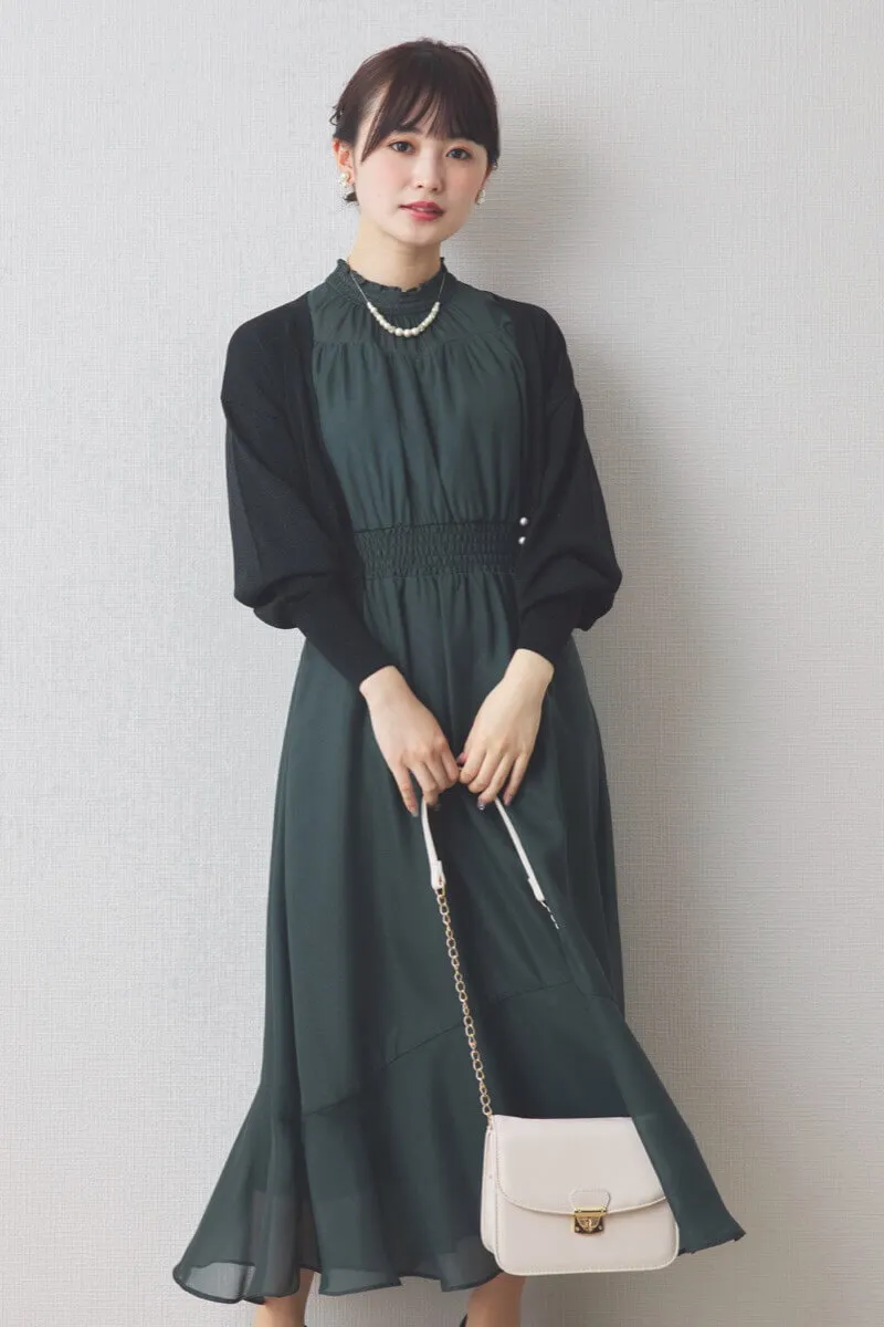 ダークグリーンのハイネックラメシフォンドレス