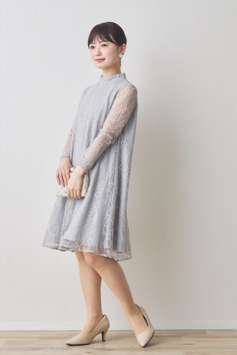 ブルーグレーのシアーレースAラインドレス