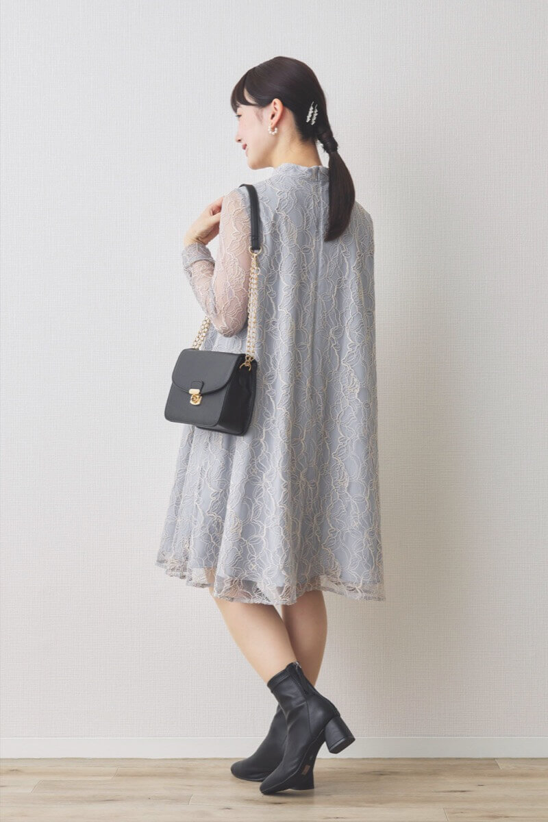 ブルーグレーのシアーレースAラインドレス