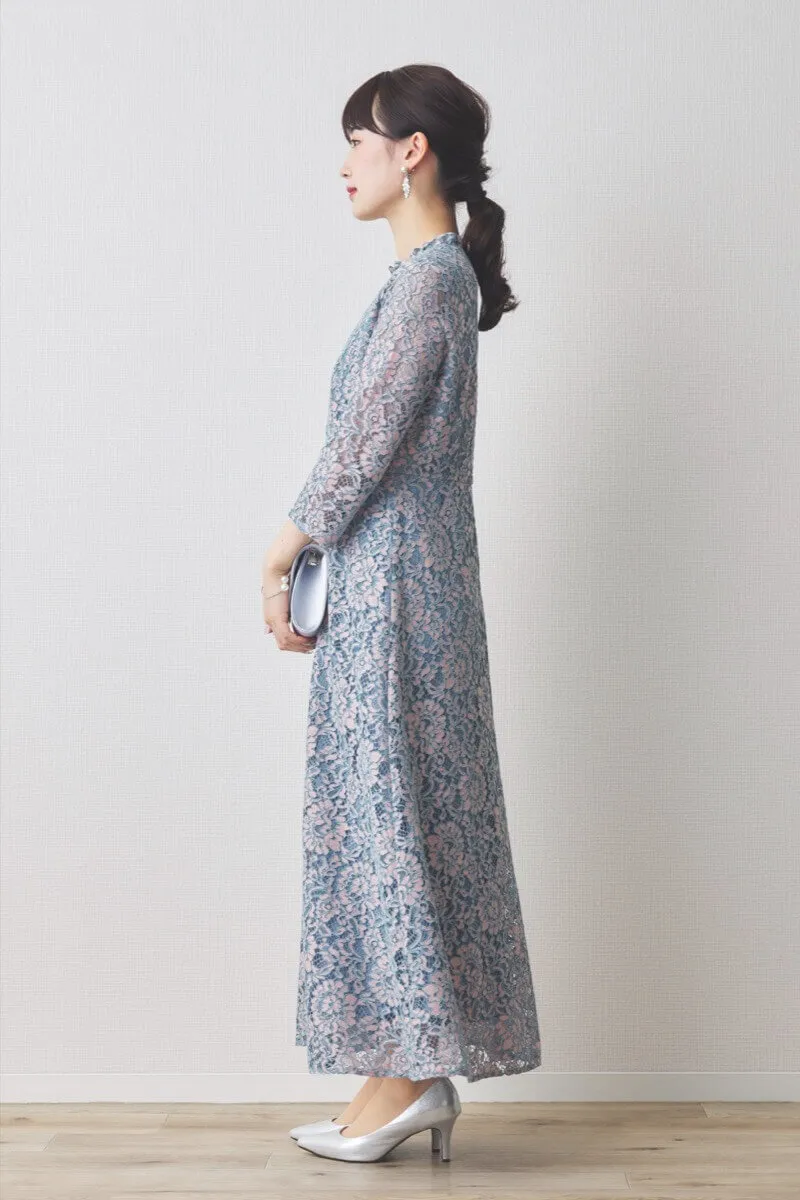 ブルーのミックスレースクラシカルドレス
