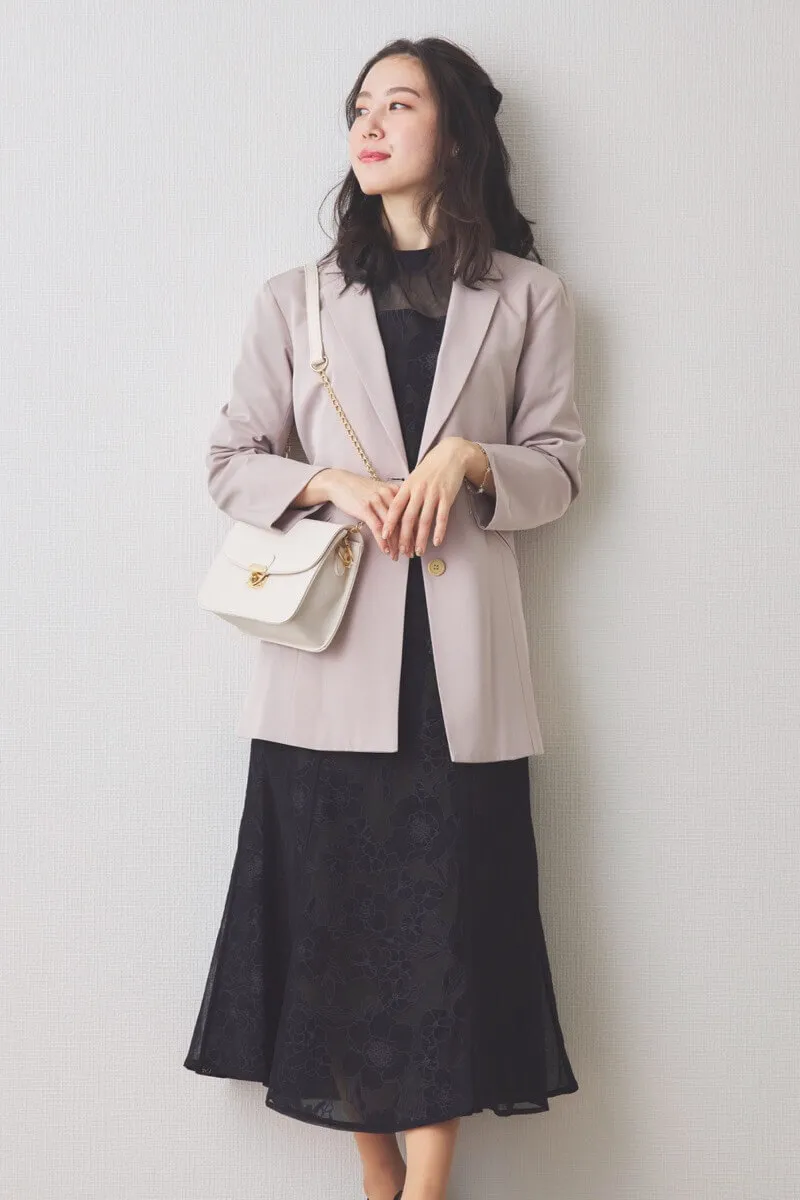 ブラックの花柄オーガンジーパフスリーブドレス