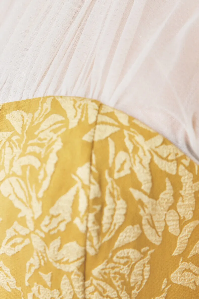 イエローのフラワージャガードIラインドレス