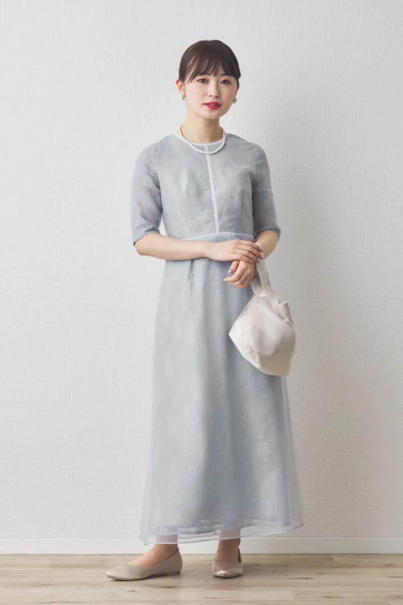 ブルーグレーのシアーレースパイピングドレス
