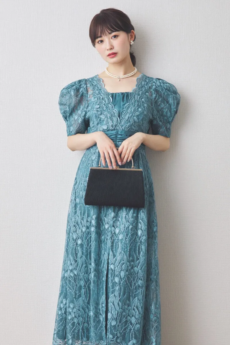 ブルーのレイヤードシャイニーグラスドレス