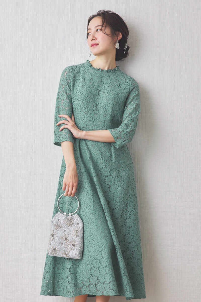 グリーンのミックスレースドレス