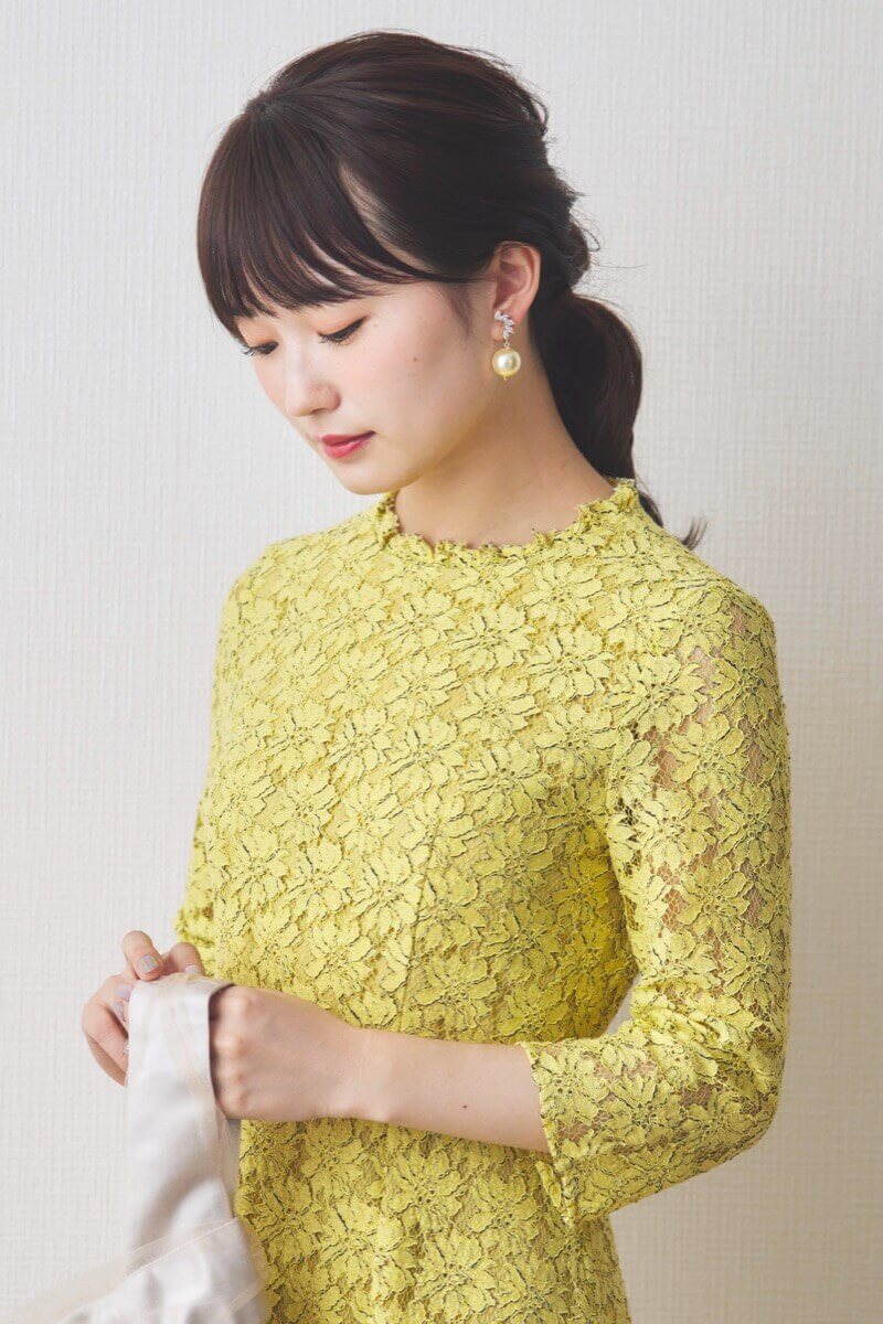 イエローのミックスレースドレス
