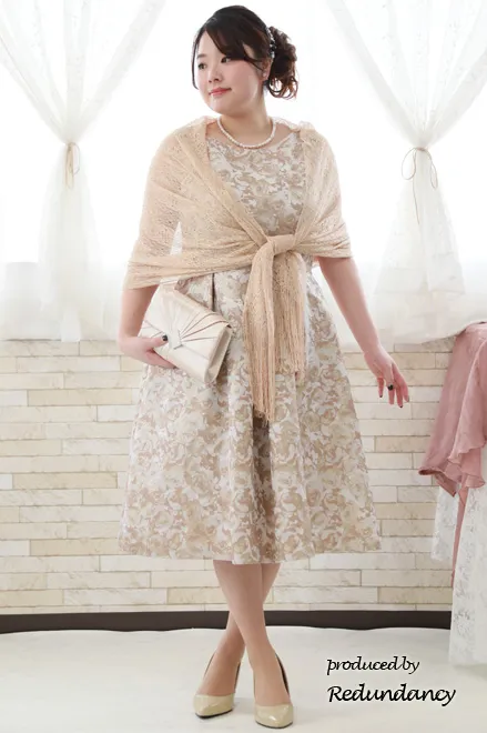 ゴールドの花柄タック入りノースリーブドレス